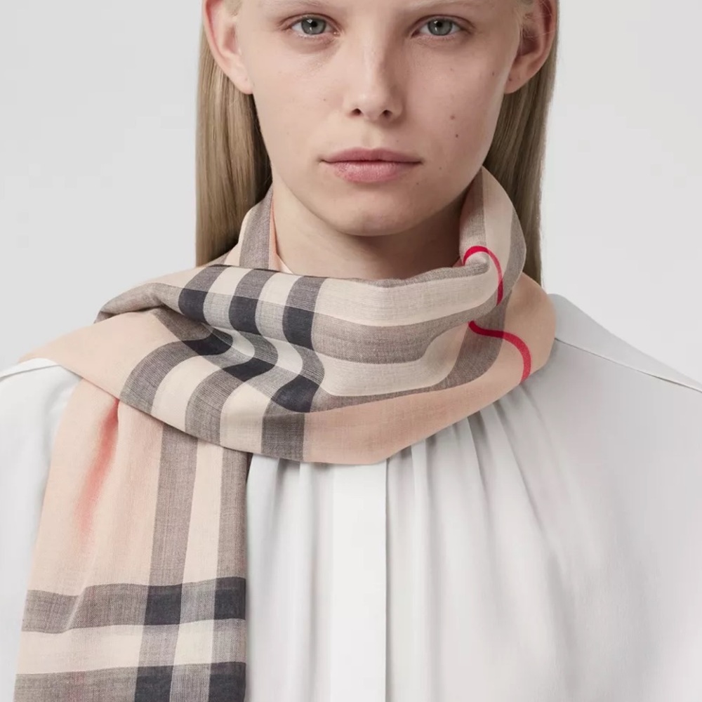 Burberry scarf